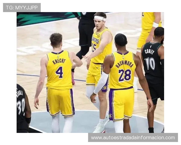 原创东契奇与里夫斯获两万湖人球迷MVP欢呼,詹姆斯罚球无人声尴尬场面引热议